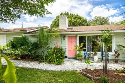 327 N Briggs Avenue Sarasota FL 34237