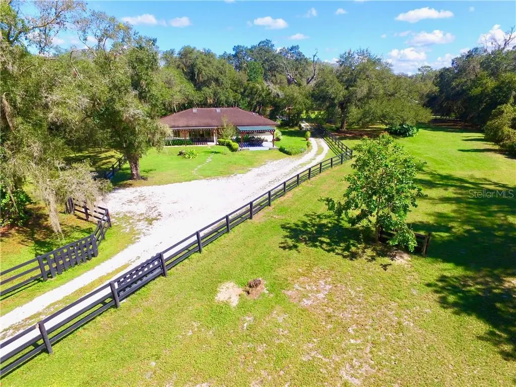 5261 Vanderipe Road Sarasota FL 34241