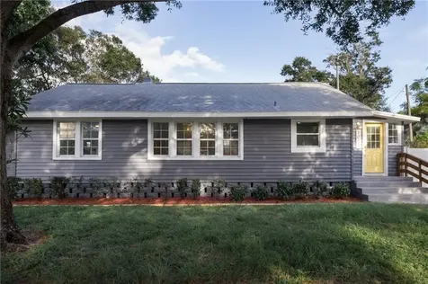 1098 34th Avenue N St Petersburg FL 33704
