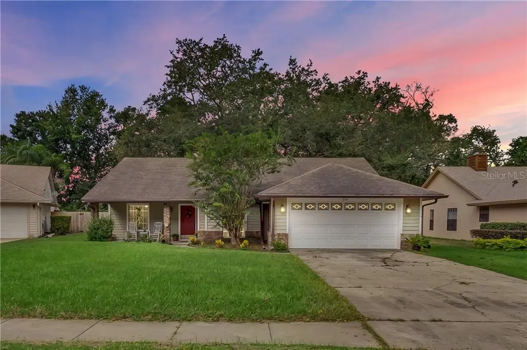 216 Sterling Rose Court Apopka FL 32703