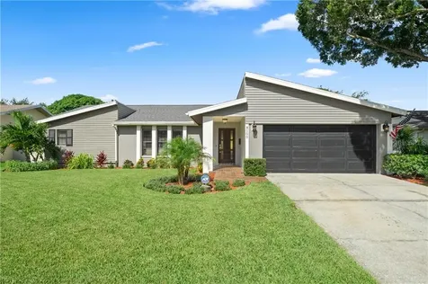 8100 17th Way N St Petersburg FL 33702