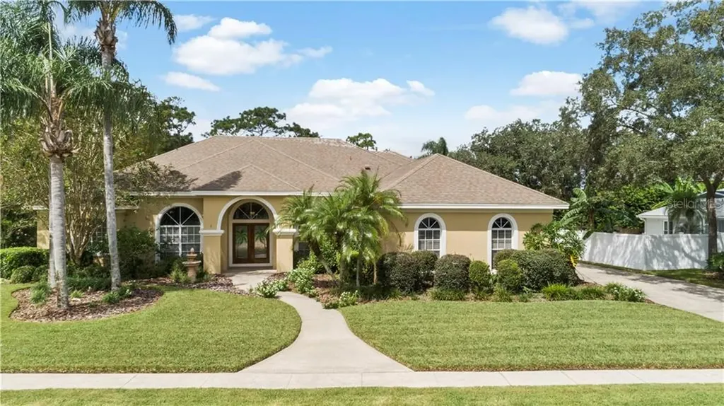 1716 Carillon Park Drive Oviedo FL 32765