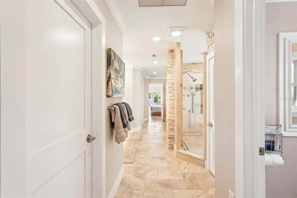 85 S Polk Drive Sarasota FL 34236