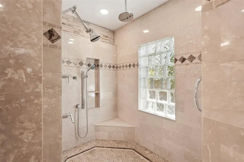 85 S Polk Drive Sarasota FL 34236