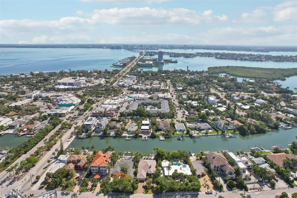 85 S Polk Drive Sarasota FL 34236