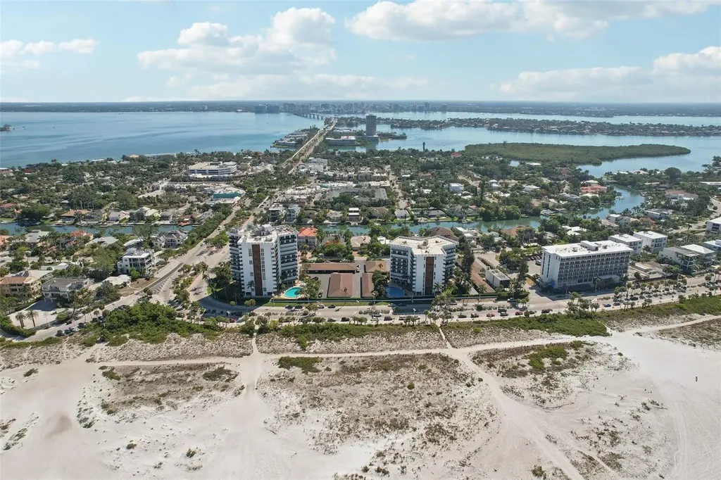 85 S Polk Drive Sarasota FL 34236