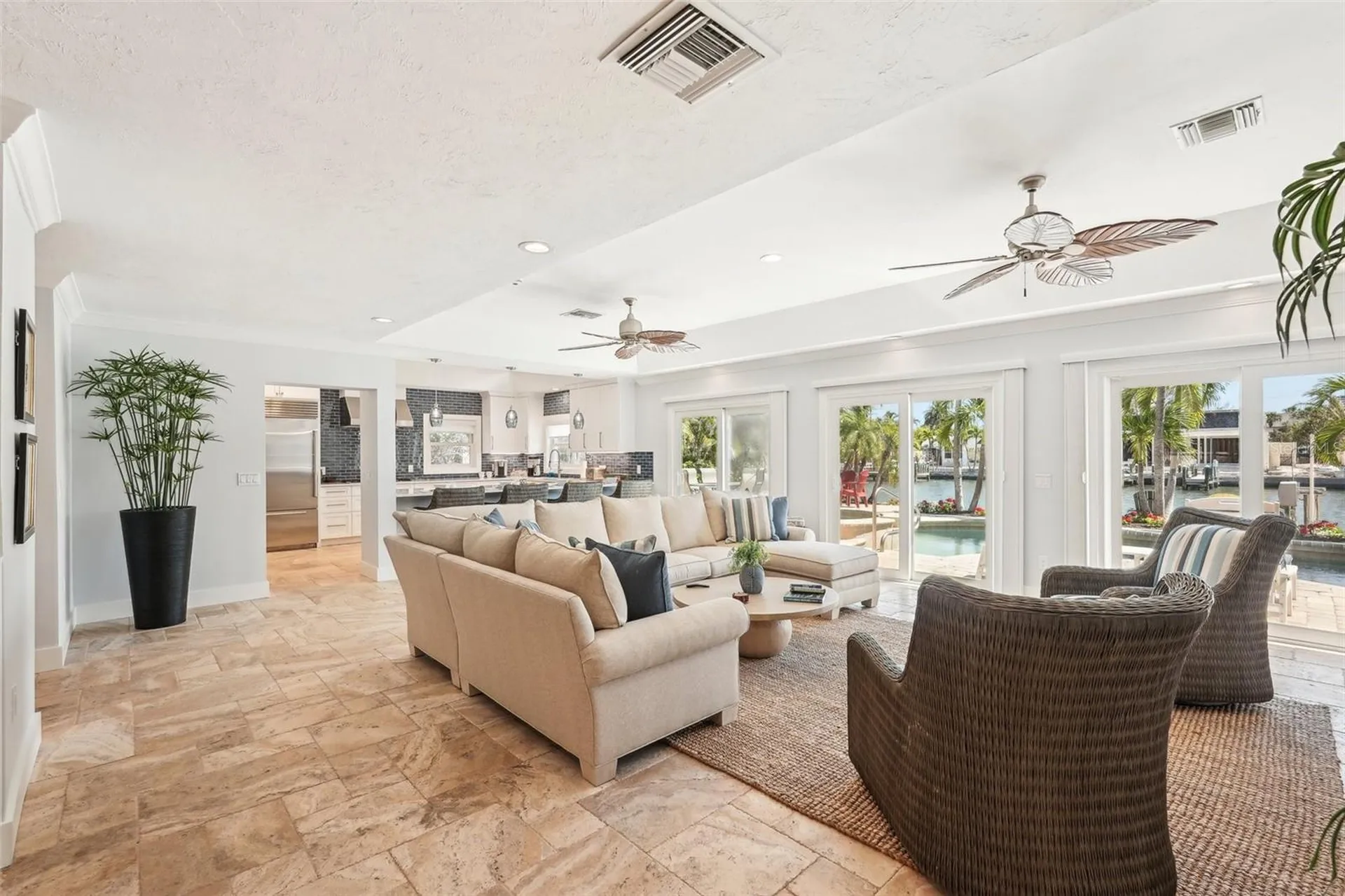 85 S Polk Drive Sarasota FL 34236