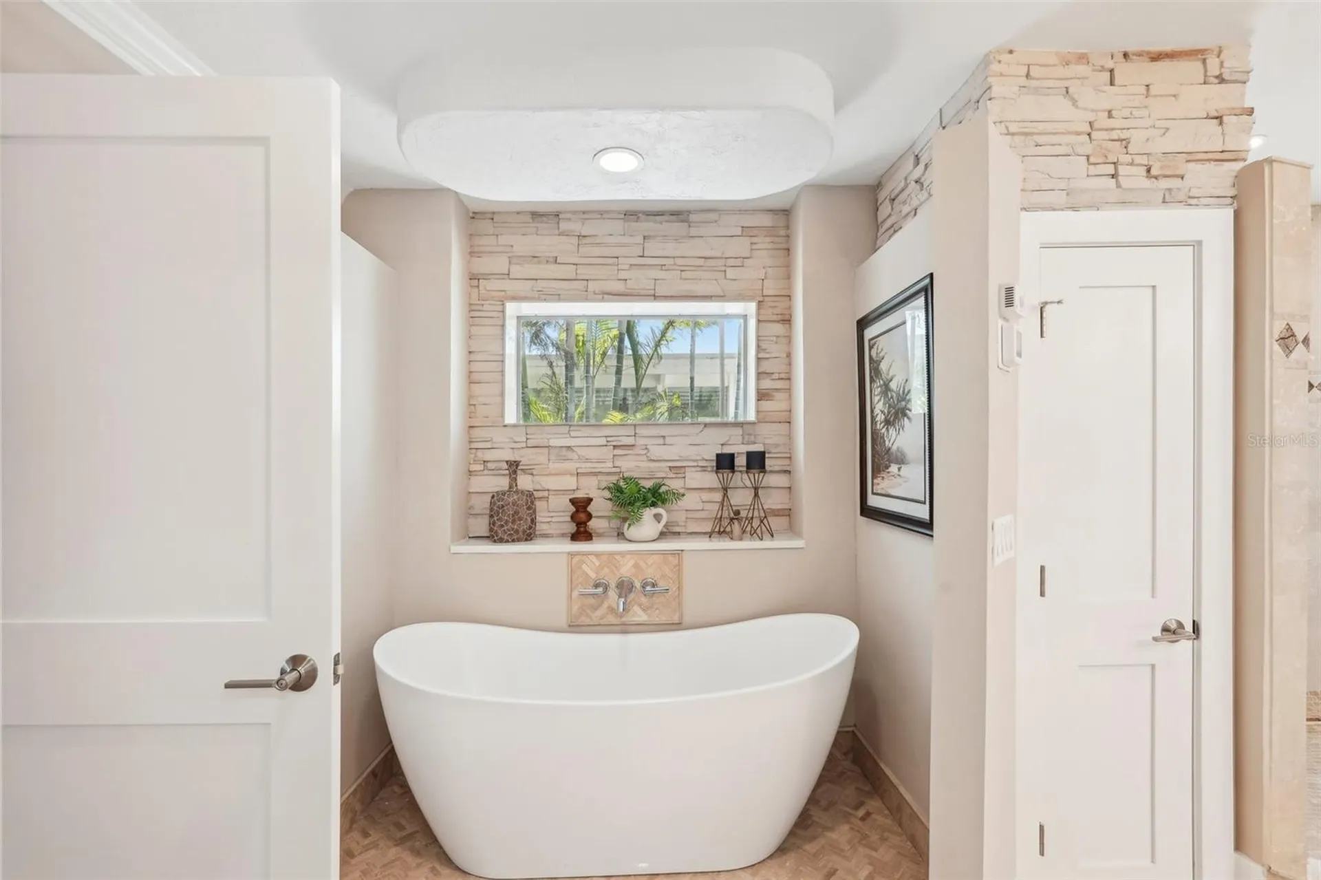 85 S Polk Drive Sarasota FL 34236