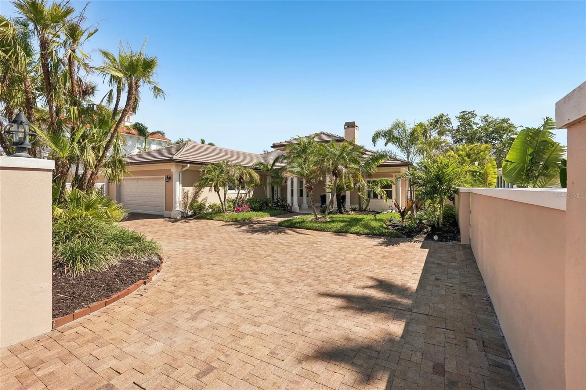 85 S Polk Drive Sarasota FL 34236