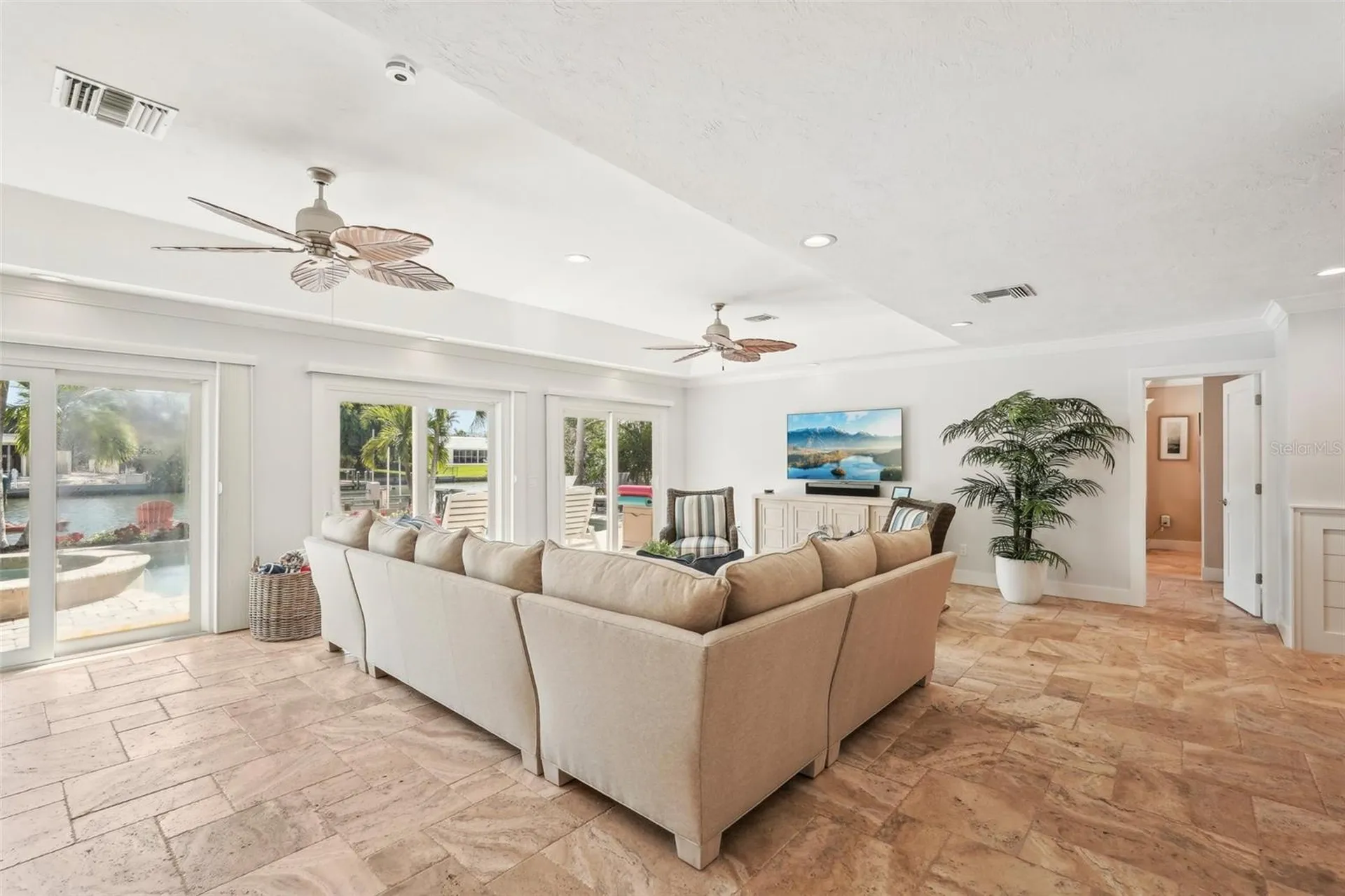85 S Polk Drive Sarasota FL 34236