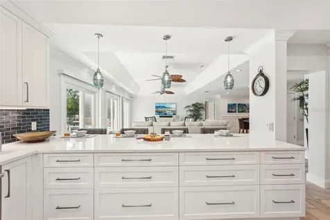 85 S Polk Drive Sarasota FL 34236