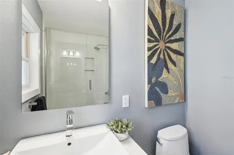 85 S Polk Drive Sarasota FL 34236