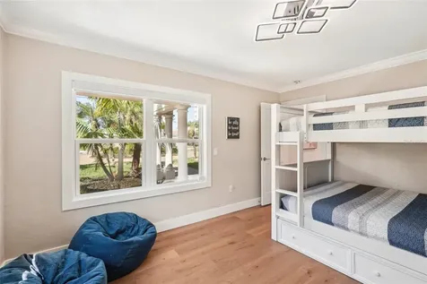 85 S Polk Drive Sarasota FL 34236