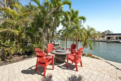 85 S Polk Drive Sarasota FL 34236