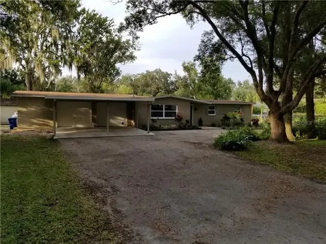 931 Happy Lane Tampa FL 33613