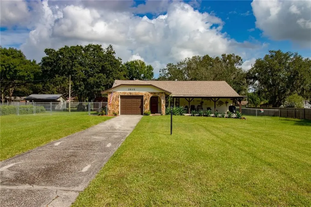 2815 Forest Drive Lakeland FL 33811