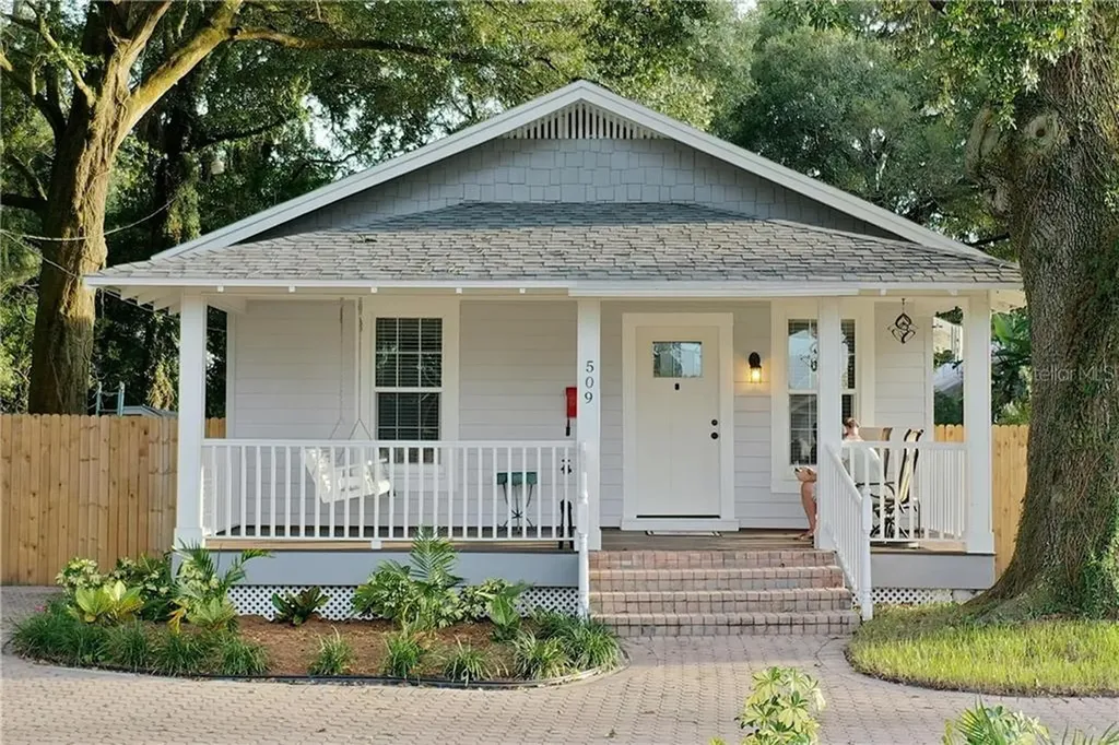 509 E Paris Street Tampa FL 33604
