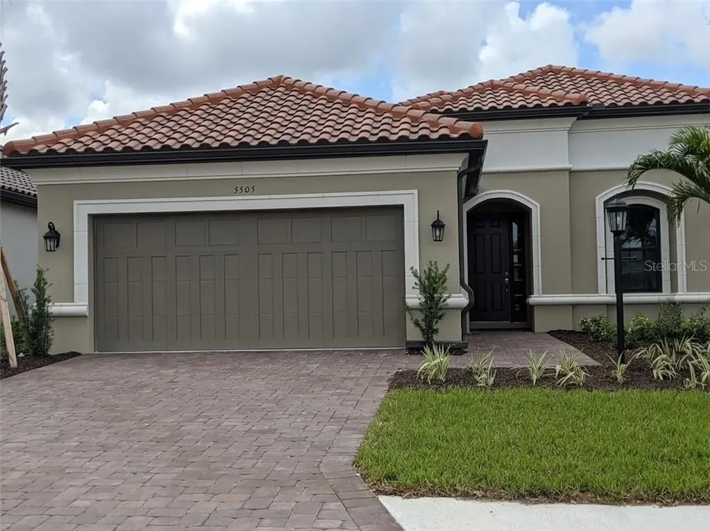5505 Lampiasi Street Sarasota FL 34238