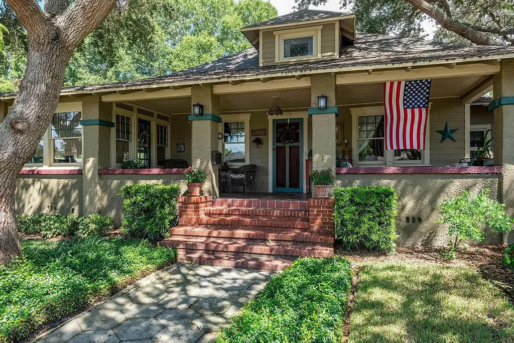 7435 2nd Avenue N St Petersburg FL 33710