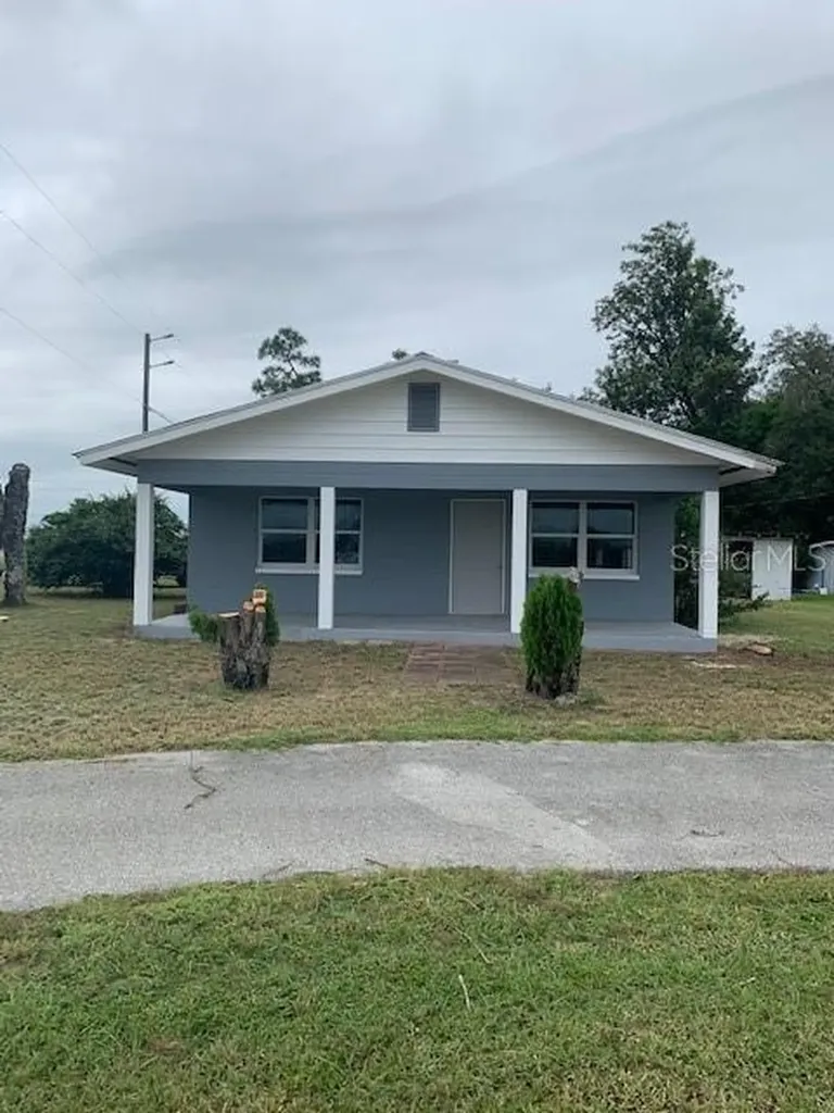 1033 Memorial Drive Avon Park FL 33825