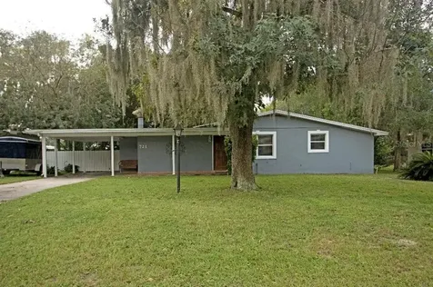 721 Madison Street Tavares FL 32778
