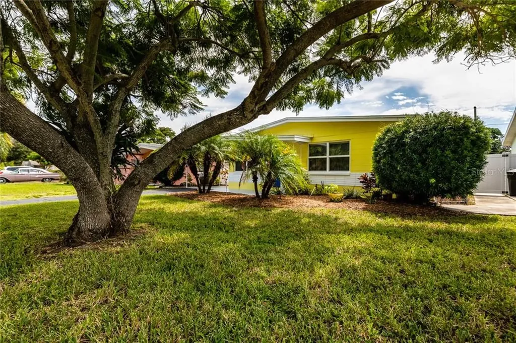 7940 25th Avenue N St Petersburg FL 33710