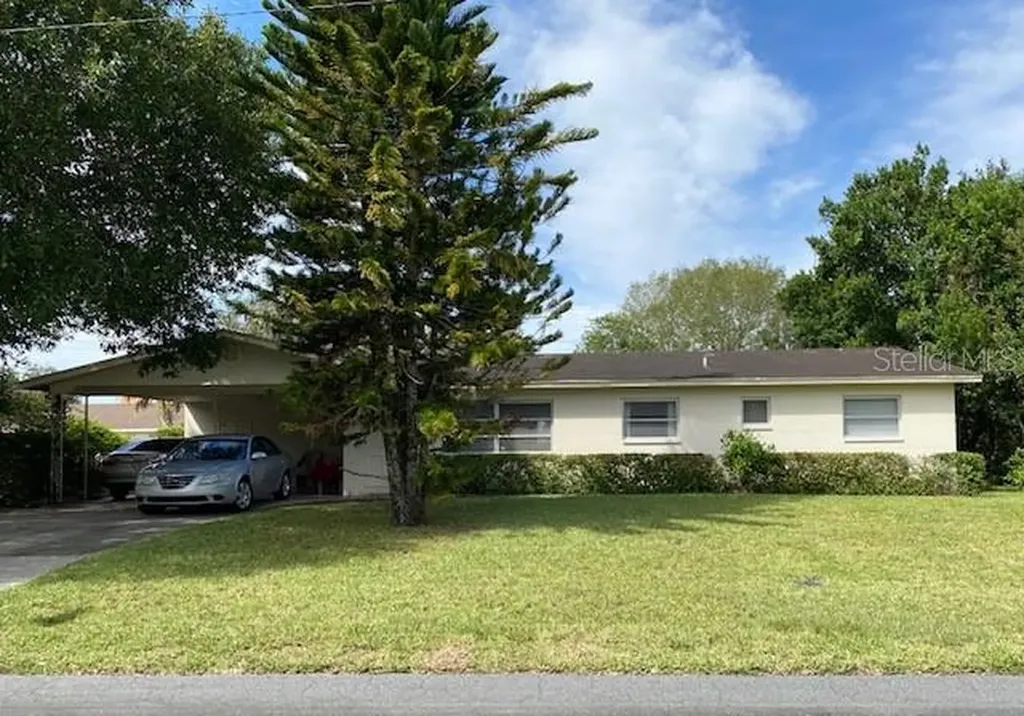 4011 S Wellington Drive Lakeland FL 33813