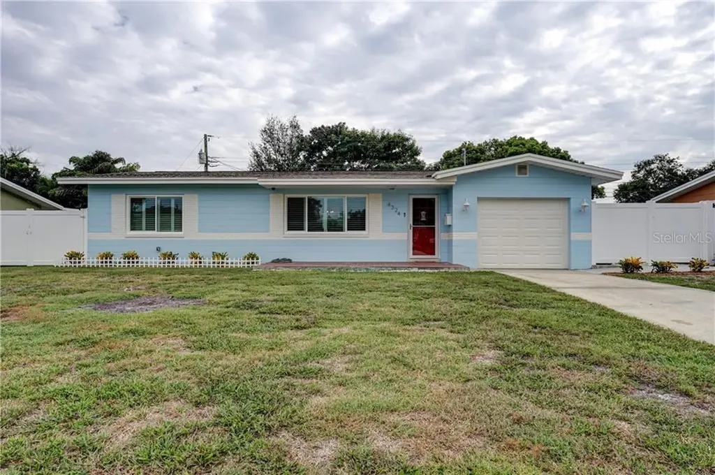 4324 37th Avenue N St Petersburg FL 33713