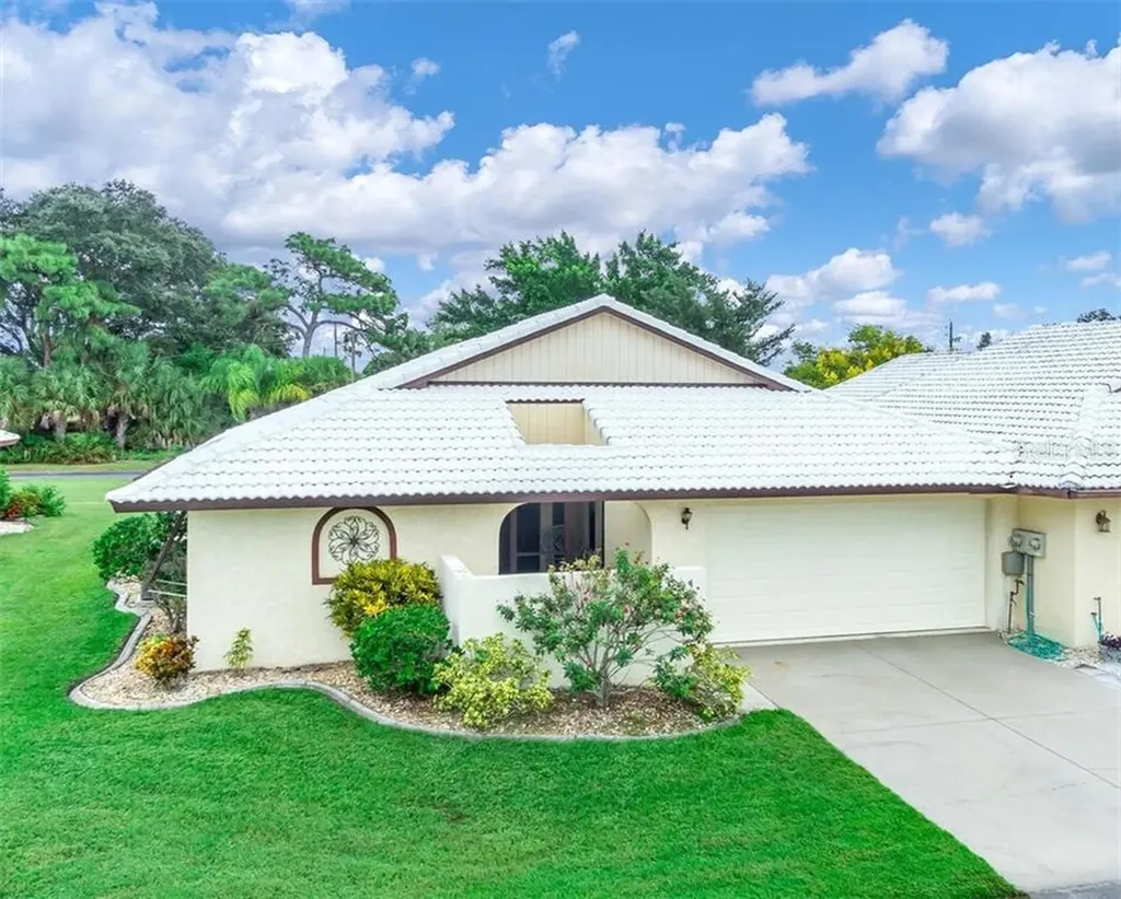 94 Drifting Sands Drive Venice FL 34293