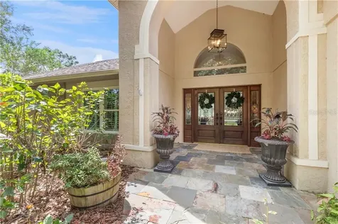 8724 Tantallon Circle Tampa FL 33647