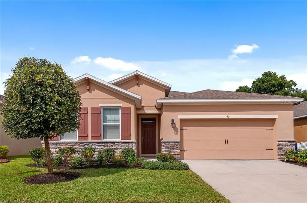 140 Waterside Circle Winter Haven FL 33880