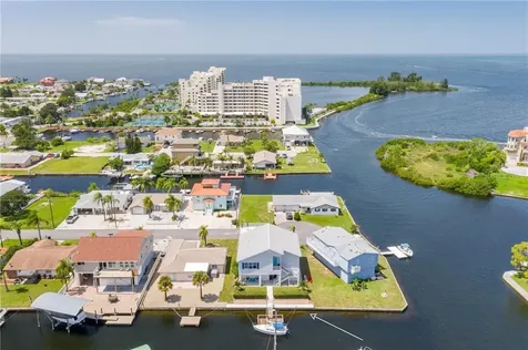 13820 Victor Avenue Hudson FL 34667