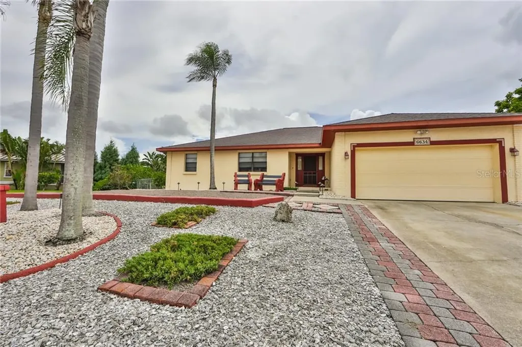 6634 Dolphin Cove Drive Apollo Beach FL 33572