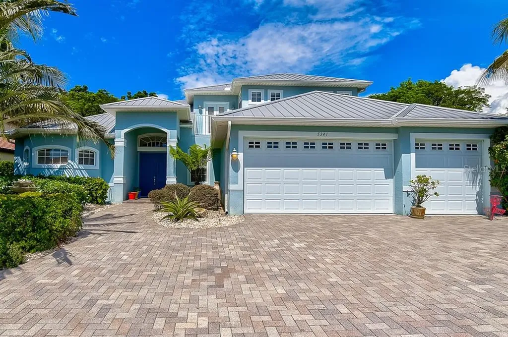 5341 Silver Leaf Lane Sarasota FL 34233