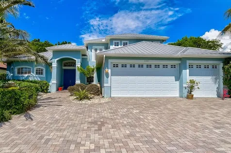 5341 Silver Leaf Lane Sarasota FL 34233