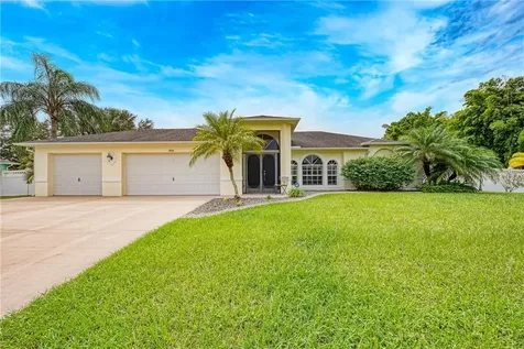 1495 Kew Gardens Avenue North Port FL 34286