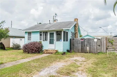2211 15th Avenue N St Petersburg FL 33713