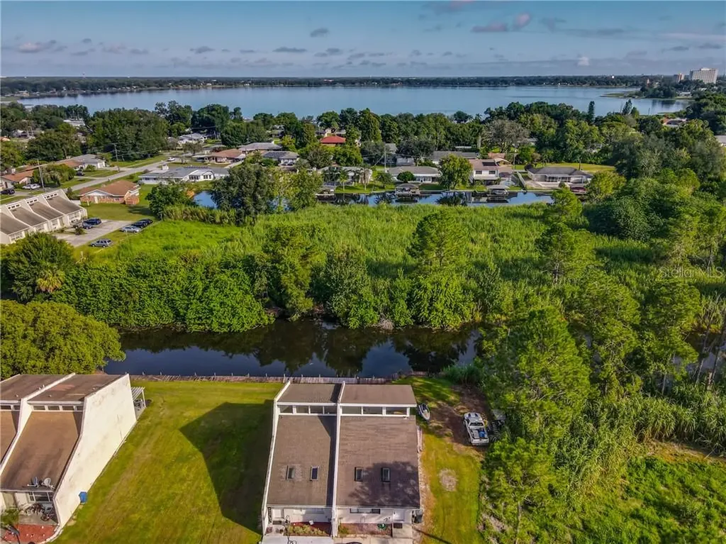 292 Mayfair Place SW Winter Haven FL 33880