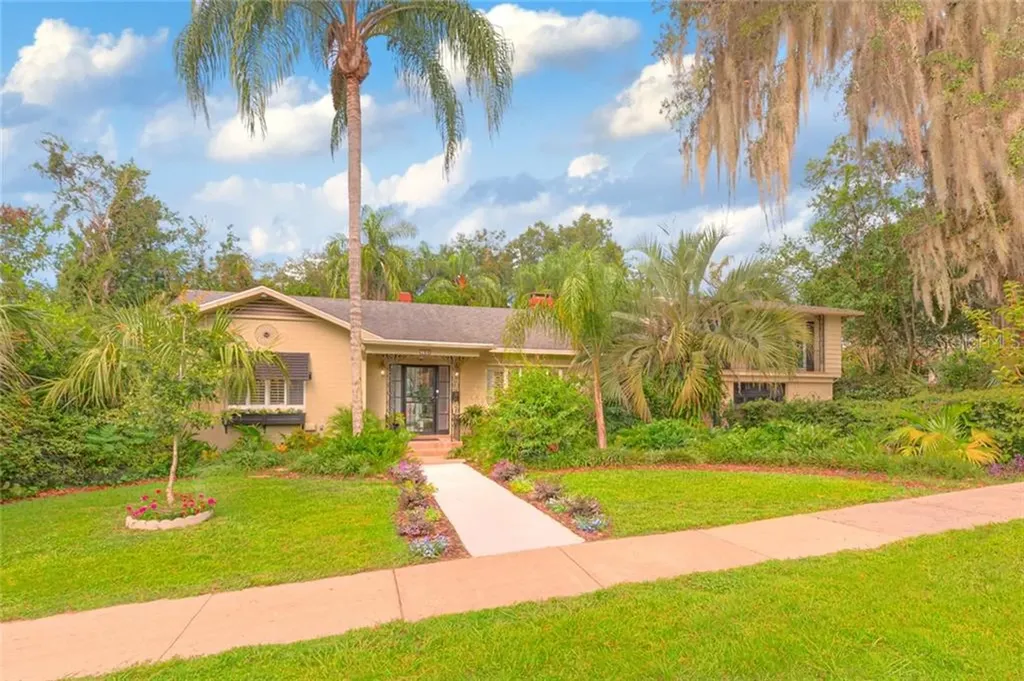 734 N Tuxedo Avenue Deland FL 32724