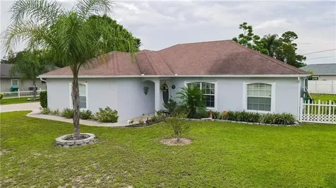 1598 Lansfield Avenue Deltona FL 32738