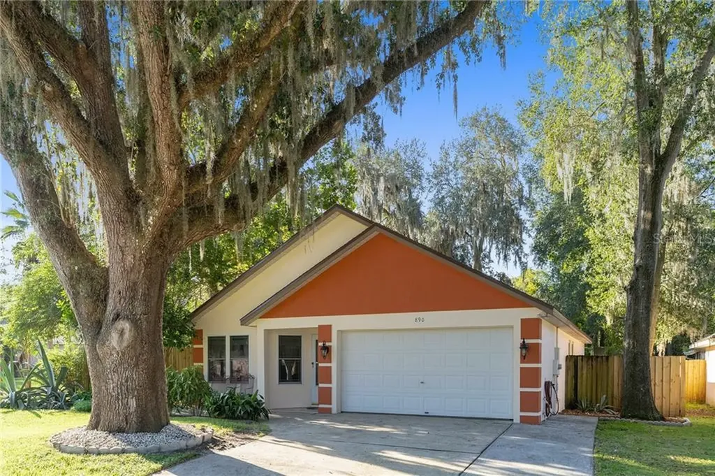 890 Pecan Court Oviedo FL 32765