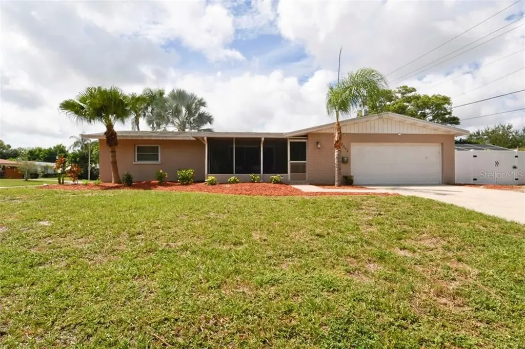 2608 York Drive W Bradenton FL 34205