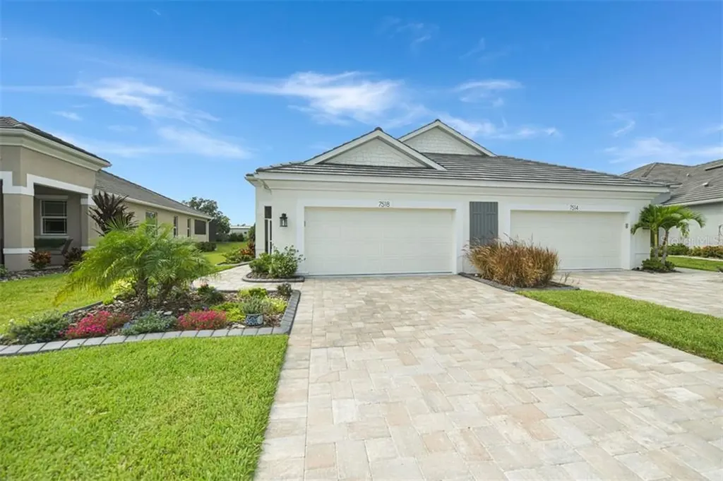 7518 Registrar Way Sarasota FL 34243