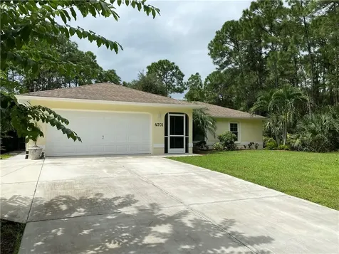 4701 Pincushion Street North Port FL 34286