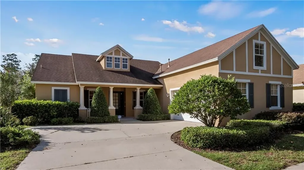 506 S Lake Victoria Circle Deland FL 32724