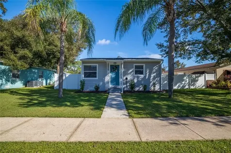 753 45th Avenue N St Petersburg FL 33703