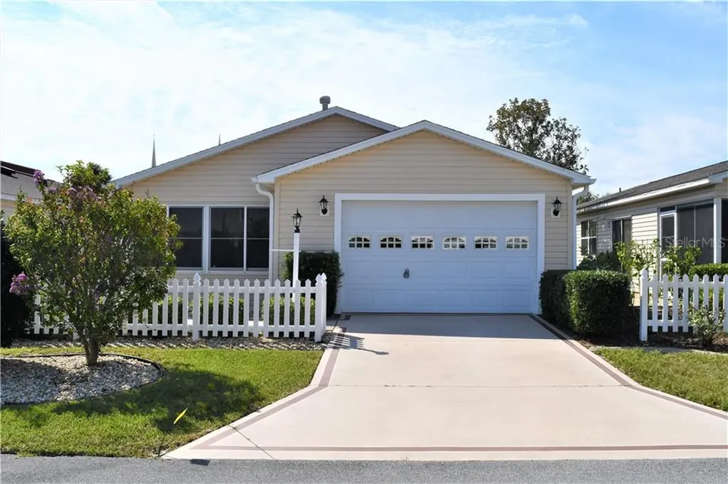 3633 Cambria Circle The Villages FL 32162