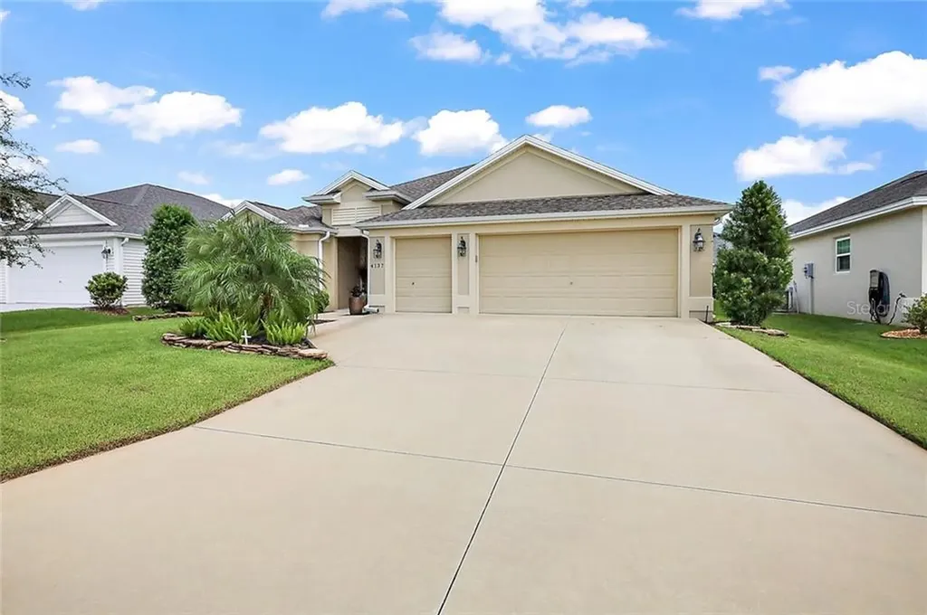 4137 Victory Drive The Villages FL 32163