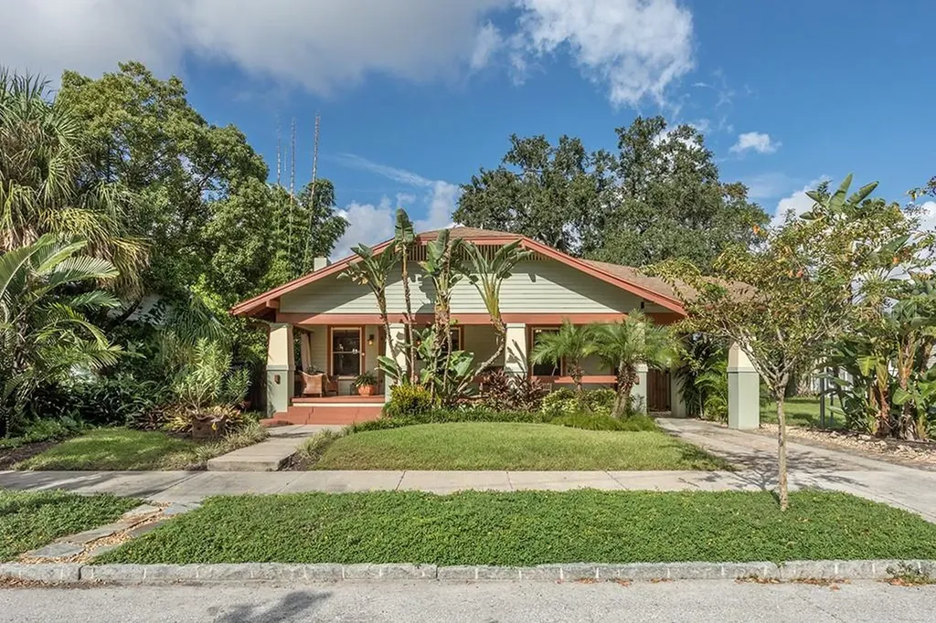 5306 N Suwanee Avenue Tampa FL 33603