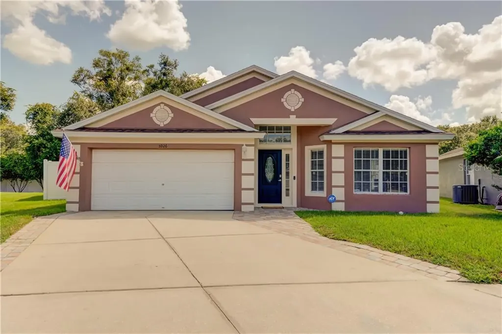 5926 Lawrin Court Wesley Chapel FL 33544